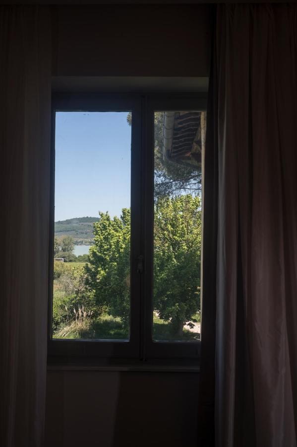 Isola Polvese Resort Castiglione del Lago Exterior foto